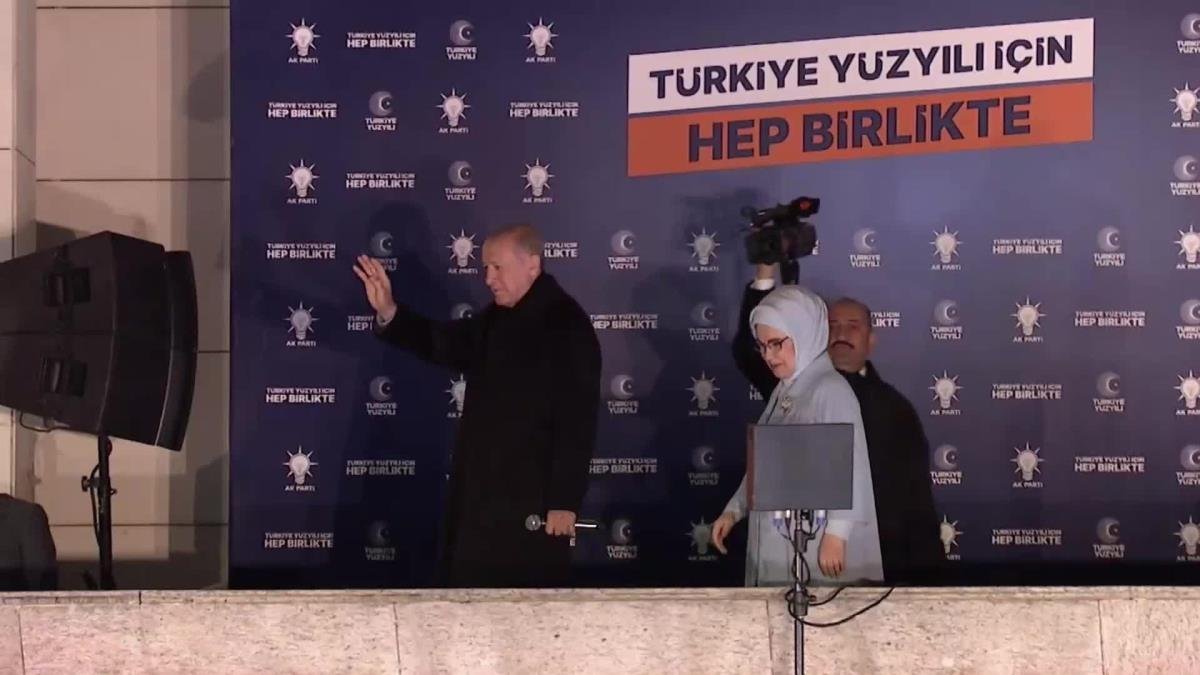 Cumhurbaşkanı Recep Tayyip Erdoğan, AKP Genel Merkezi'nde; "Seçim sistemimizin yüzde