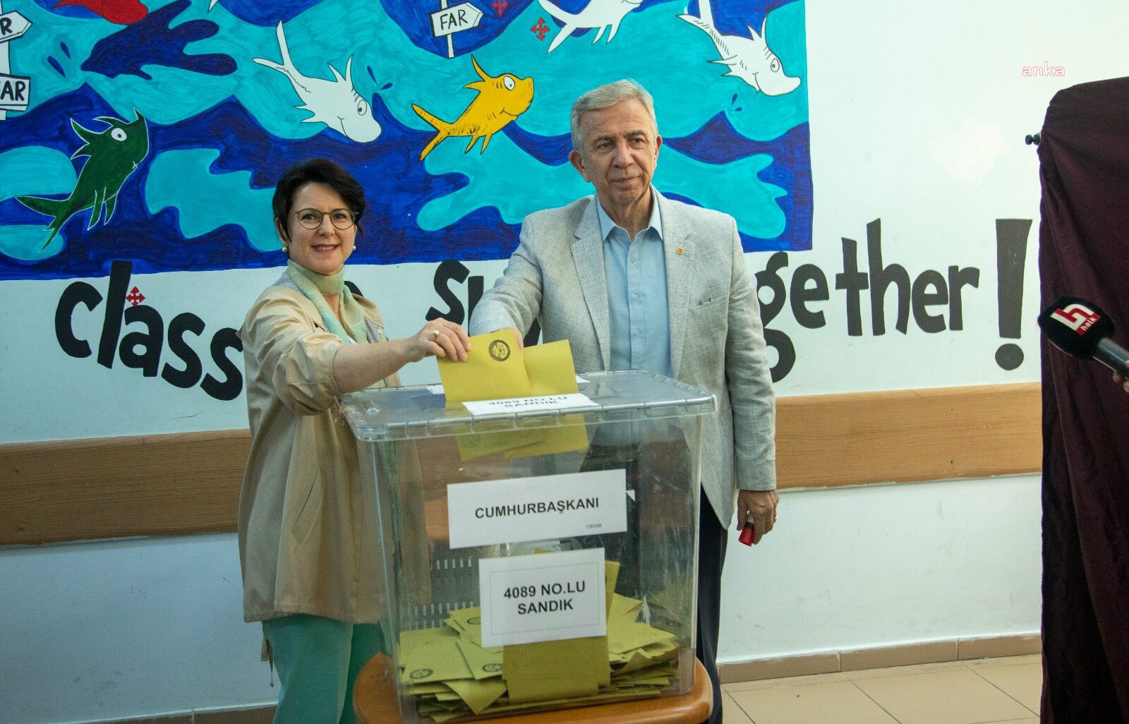 Ankara Büyükşehir Belediye Başkanı Mansur Yavaş, oyunu kullandıktan sonra; "Oyumuzu