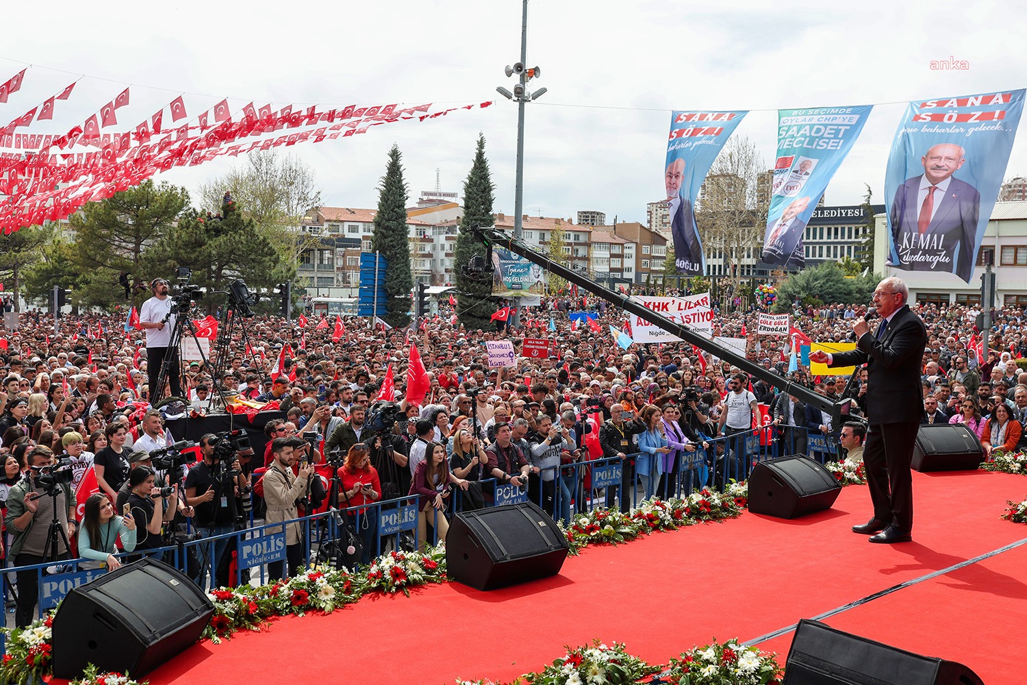 Millet İttifakı Cumhurbaşkanı Adayı Kemal Kılıçdaroğlu, Niğde'de, "Adalet için 450
