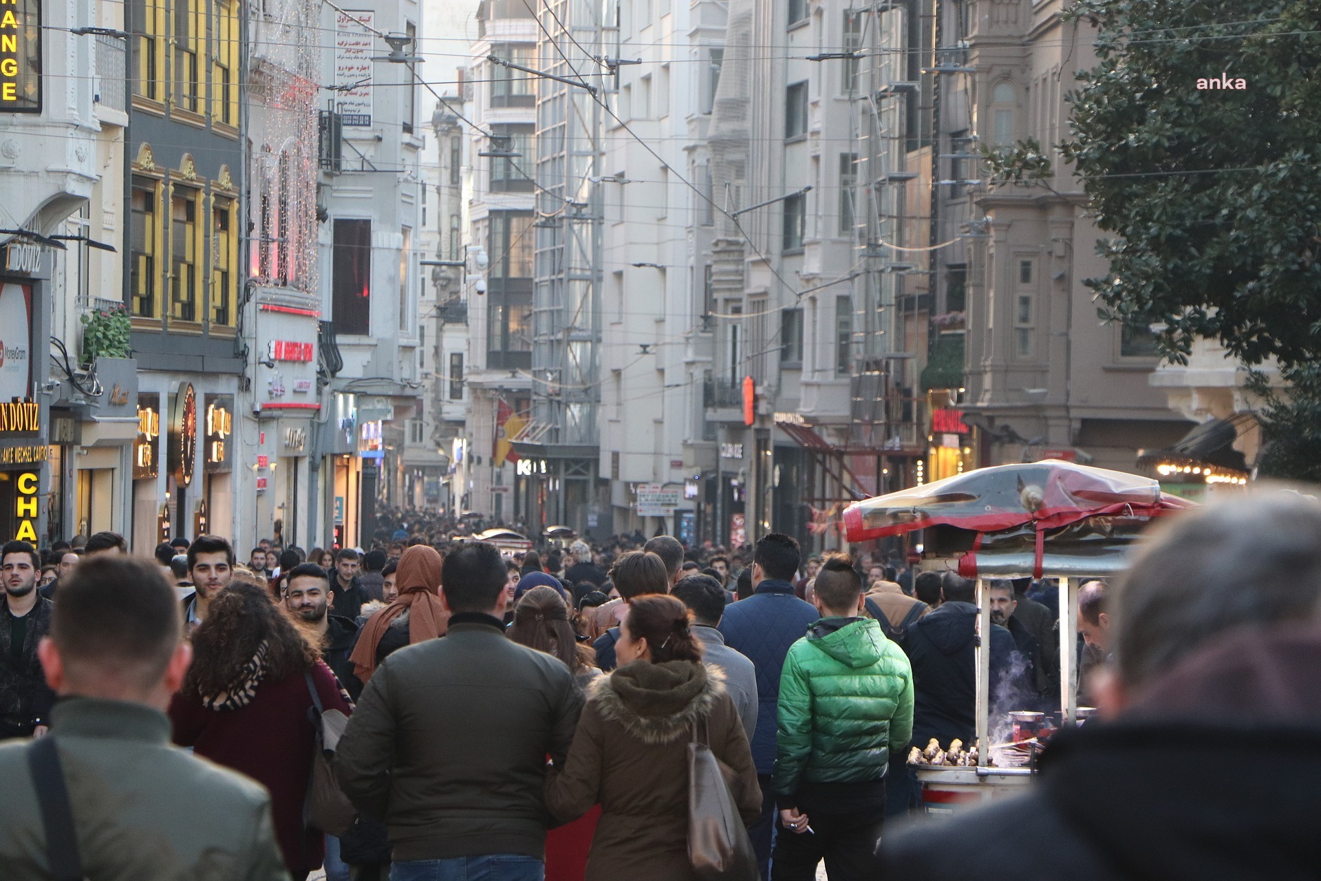 Türkiye İstatistik Kurumu (TÜİK) verilerine göre, yılın ilk çeyreğinde işsiz