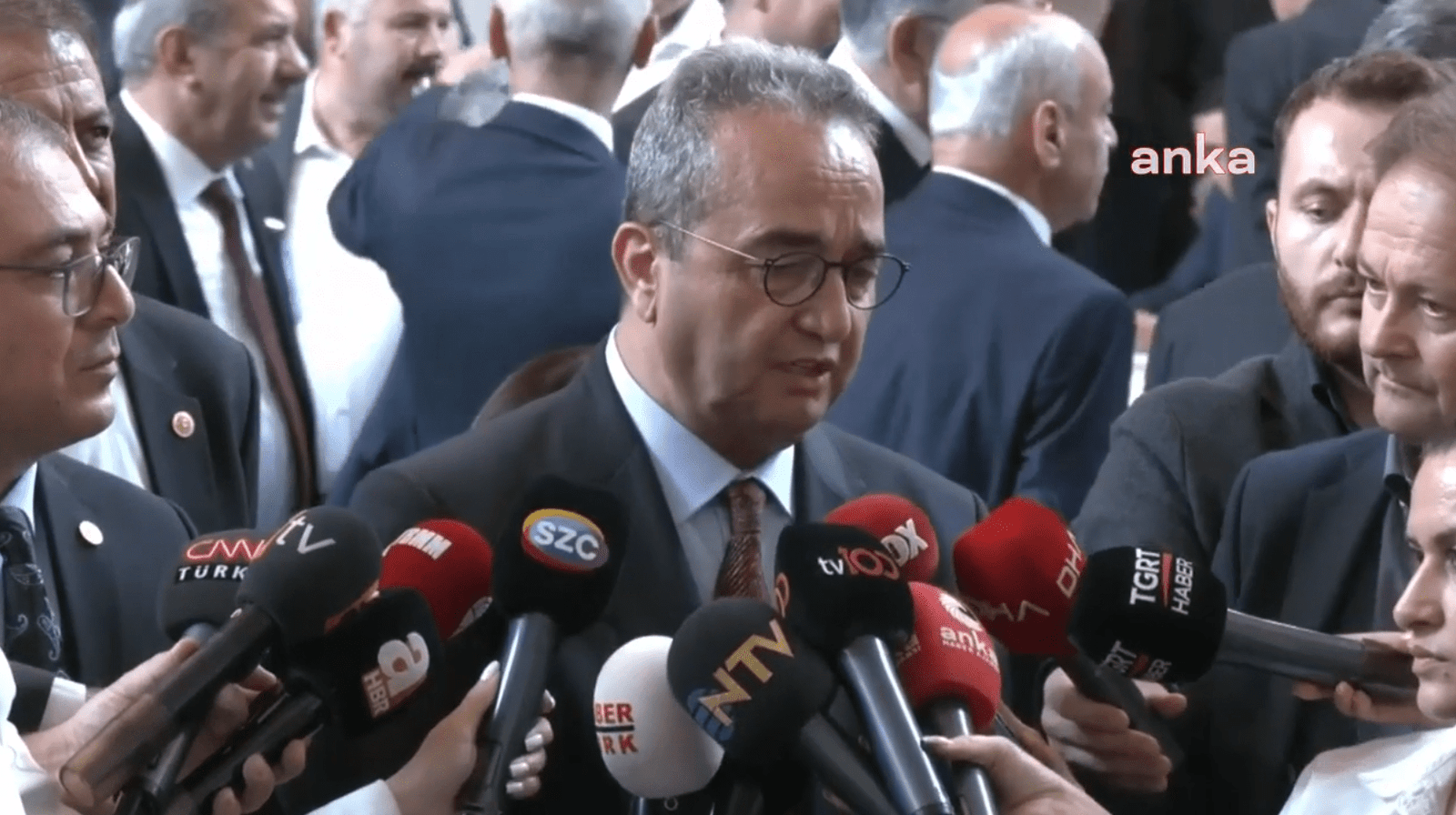 CHP Genel Başkan Yardımcısı Bülent Tezcan, MHP Genel Başkan Yardımcısı