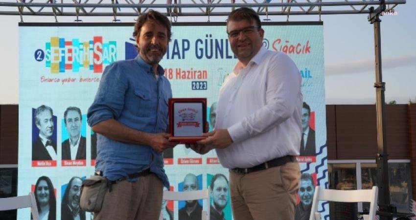 Bu yıl ikincisi düzenlenen Seferihisar Kitap Günleri, renkli görüntüler eşliğinde