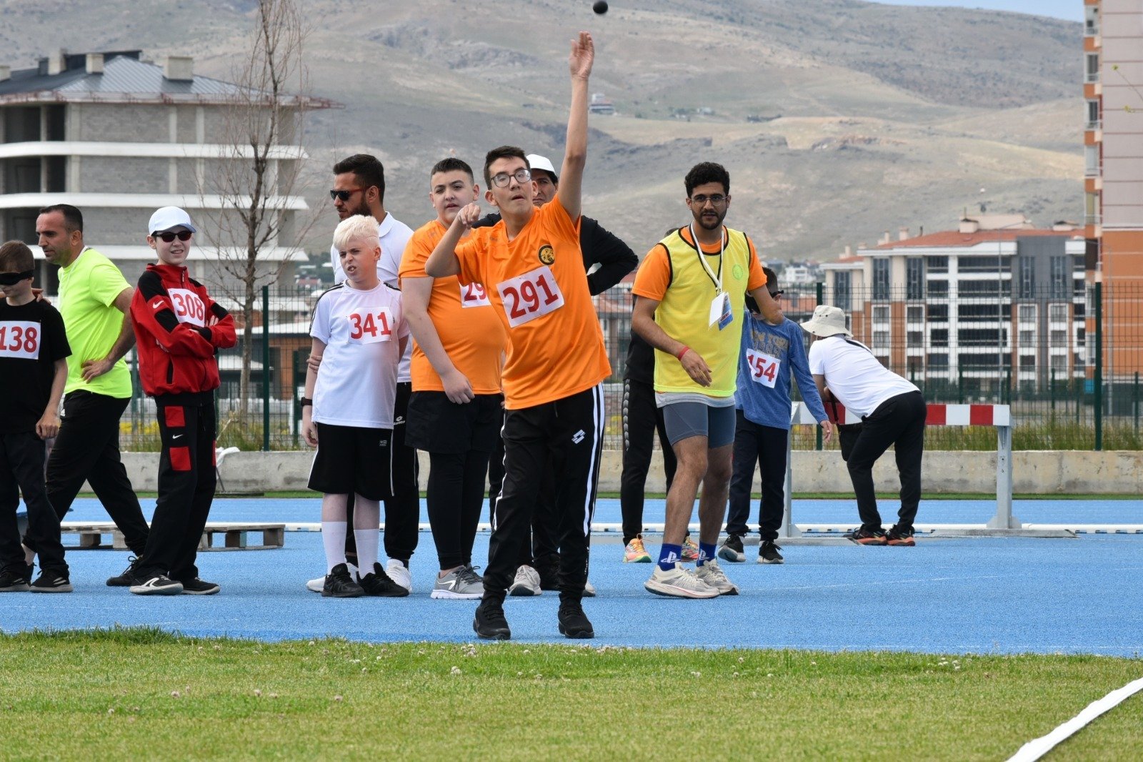 Türkiye Görme Engelliler Spor Federasyonu tarafından Konya’da düzenlenen Atletizm Türkiye