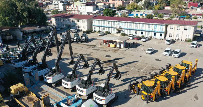 Adana Büyükşehir Belediye Başkanı Zeydan Karalar’ın göreve seçilmesinin ardından 145