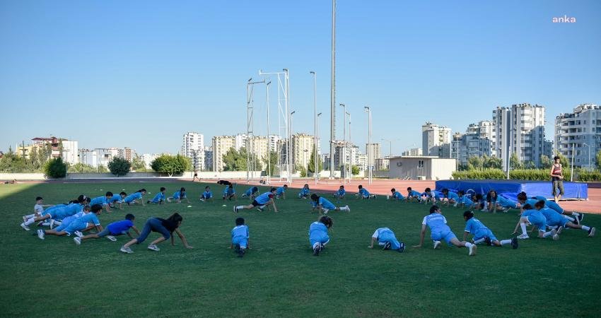 Adana Büyükşehir Belediyesi’nin Yaz Spor Okulları İçin Kayıtlar Başladı Çocukların spor yapmasını sağlamak, spor bilinçlerini geliştirmek ve yaz tatillerini