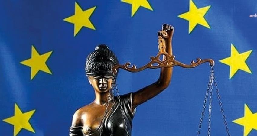 Kadınlara Hukuki Destek Merkezi'nin kurucu avukatı Habibe Yılmaz Kayar, boşanmış