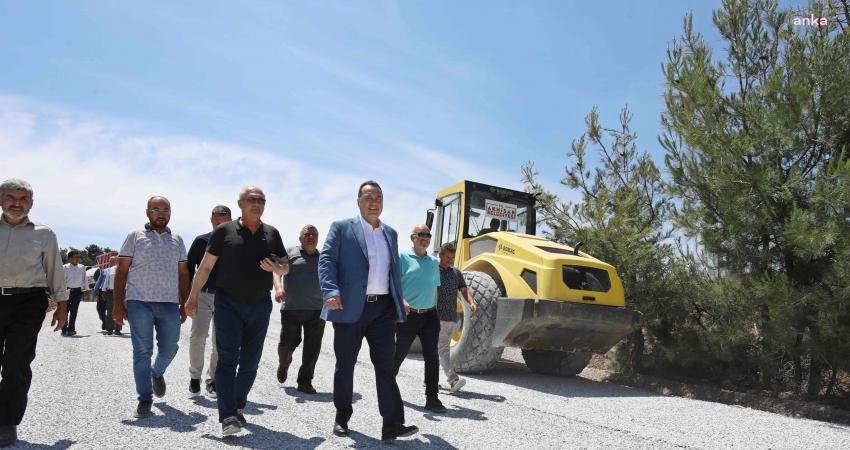 Akhisar Belediye Başkanı Besim Dutlulu, en az 15 köyün ulaşımını