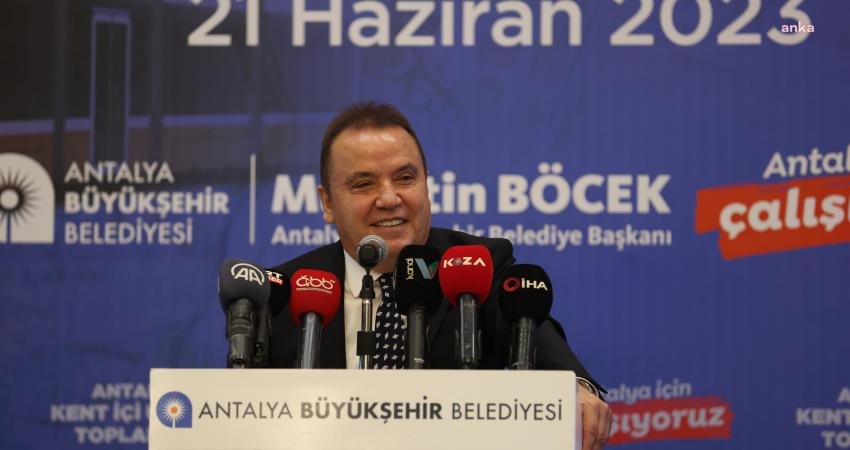 Antalya Büyükşehir Belediye Başkanı Muhittin Böcek, kent içi ulaşımında yapılan