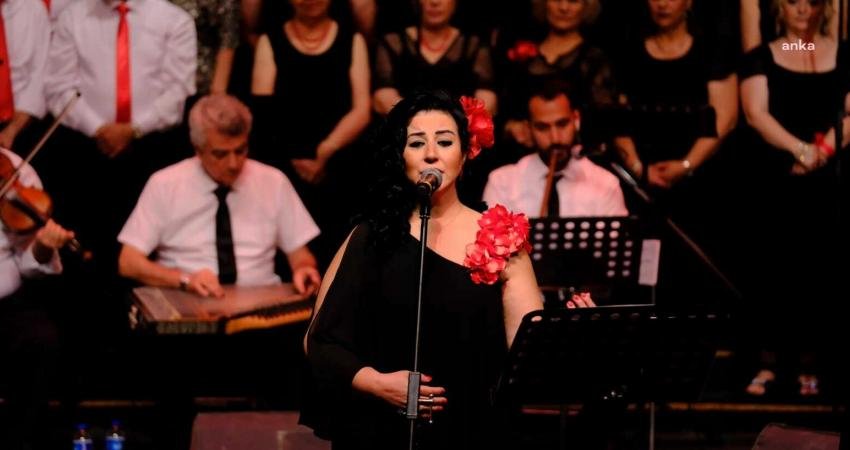 Aydın Büyükşehir Belediyesi’nden Şarkılarla Yeşilçam Konseri Aydın Büyükşehir Belediyesi, Şükran Güngör - Yıldız Kenter Kültür Merkezi’nde