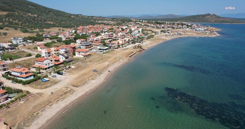 Ayvalık Belediyesi’nden Cunda’daki Arka Deniz Plajı’nda Temizlik Çalışması Ayvalık Belediyesi Temizlik ve Fen İşleri Müdürlüğü ekipleri, Cunda’nın en