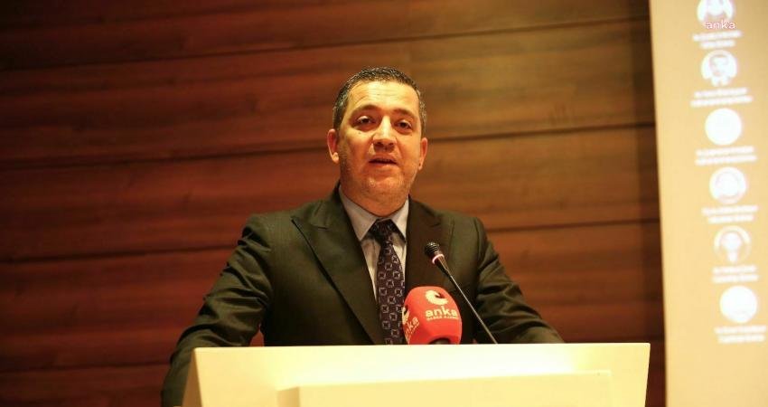 Türkiye Barolar Birliği Başkanı Erinç Sağkan, yeni seçilen hukukçu milletvekillerine