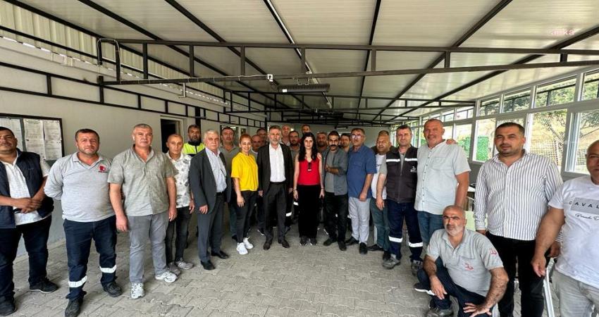 Yaz mevsiminin gelmesiyle birlikte sokaklardaki çalışmalara ağırlık veren Bayraklı Belediyesi,