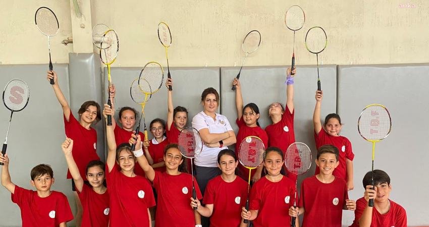 İzmir’de sportif başarılarıyla fark yaratan Bayraklı Belediyesi'nde, sporcular  başarılarını