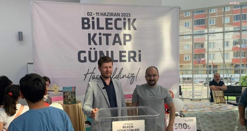 Bilecik Belediyesi tarafından Şeyh Edebali Kültür Kongre Merkezi fuaye alanında