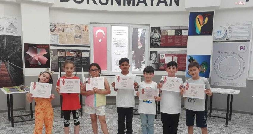 Bilecik Belediyesi Matematik Müzesi, her eğitim döneminde yüzlerce öğrenciyi ağırlıyor.