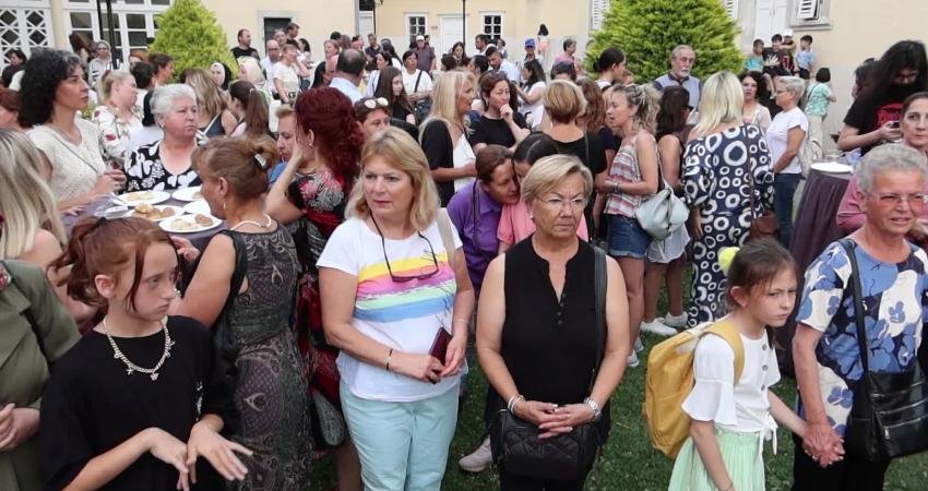 Bornova Belediyesi Hobi ve Beceri Edindirme Kurs Merkezleri’nde eğitim alan