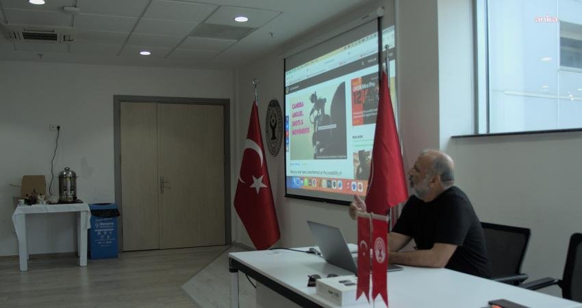 Bornova’da ‘Akıllı Telefonla Video Çekim Teknikleri’ Atölyesi Bornova Belediyesi, Altındağ Atatürk Sivil Toplum Örgütleri Yerleşkesi’nde faaliyetlerini yürüten