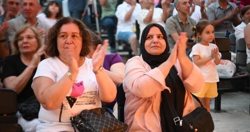 Bornova Belediyesi'nin Sivil Toplum Kuruluşları Yerleşkesi ile Hobi ve Beceri