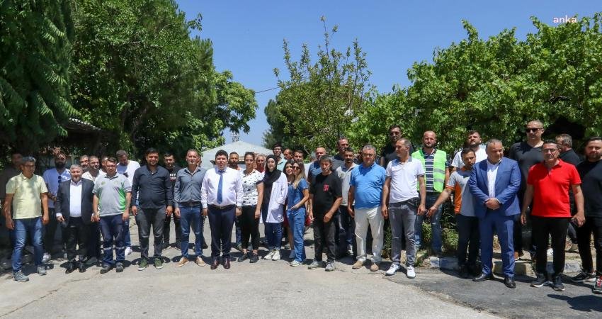 Buca Belediye Başkanı Erhan Kılıç, Kurban Bayramı öncesinde mesai arkadaşlarıyla