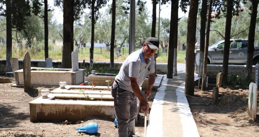 Burhaniye’de Mezarlıklar Bayrama Hazırlanıyor Burhaniye Belediyesi, yaklaşan Kurban Bayramı dolayısıyla ilçede bulunan mezarlıklarda bakım