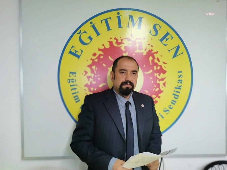 Eğitim-Sen Samsun şube başkanı Ersin Gür, “Depremin psikolojik travmasını yaşayan