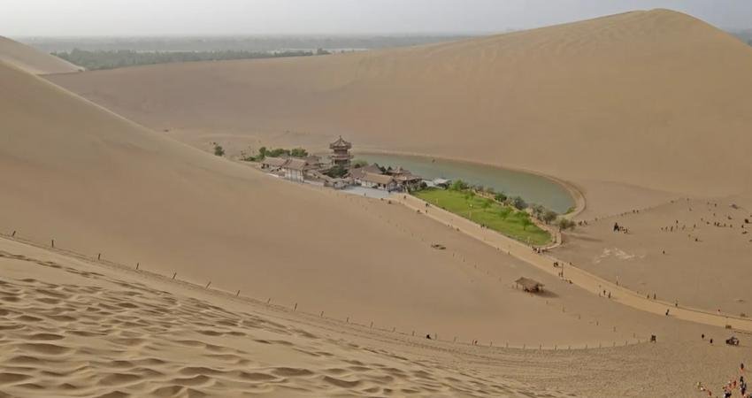 Çin'in Şarkı Söyleyen Kum Tepeleri: Issız bir çölde kulağınıza hafif