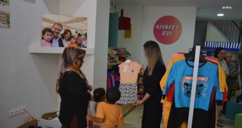 Mersin Büyükşehir Belediyesi’nin Tarsus Kıyafet Evi’nden sosyal güvencesi olmayan aileler