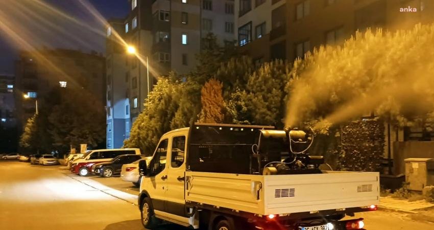 Çorlu Belediyesi Park ve Bahçeler Müdürlüğü ekipleri, hava sıcaklığının artmasıyla