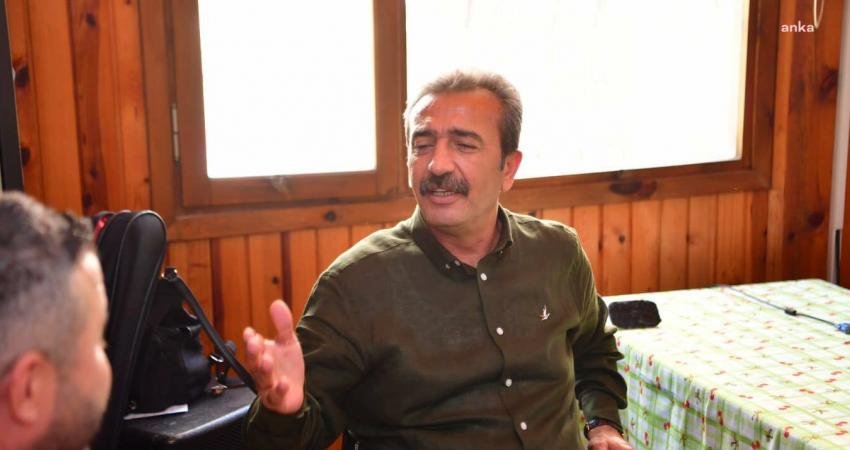 Çukurova Belediye Başkanı Soner Çetin, Güzelyalı Toplum Merkezi’ni ziyaret ederek,