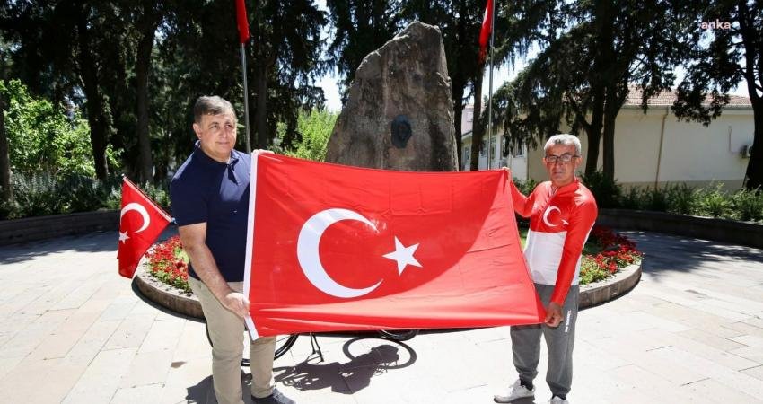 Cumhuriyet’in 100. yılı için bisiklet turuna çıkan Orhan Kotluk, Sivas’tan