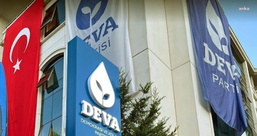 Demokrasi ve Atılım (DEVA) Partisi Genel Başkanı Ali Babacan partinin