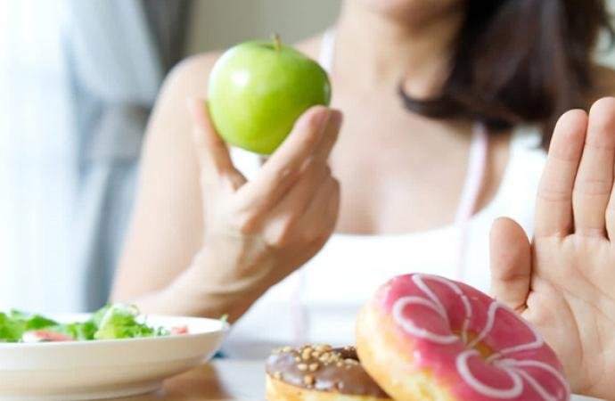 Kilo vermeye çalışırken farkında olmadan yaptığınız hatalar zayıflamanıza engel olabilir.