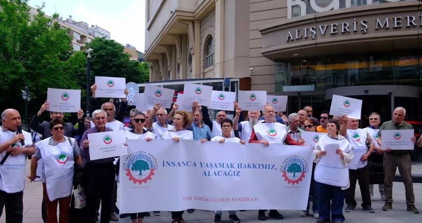 Tüm Emekliler Sendikası’na üye emekliler, bayram ikramiyesinin asgari ücret seviyesine