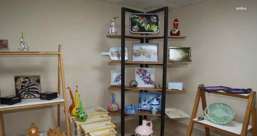 Eskişehir Büyükşehir Belediyesi Sanat Meslek Eğitim Kursları (ESMEK) kursiyerlerinin dönem