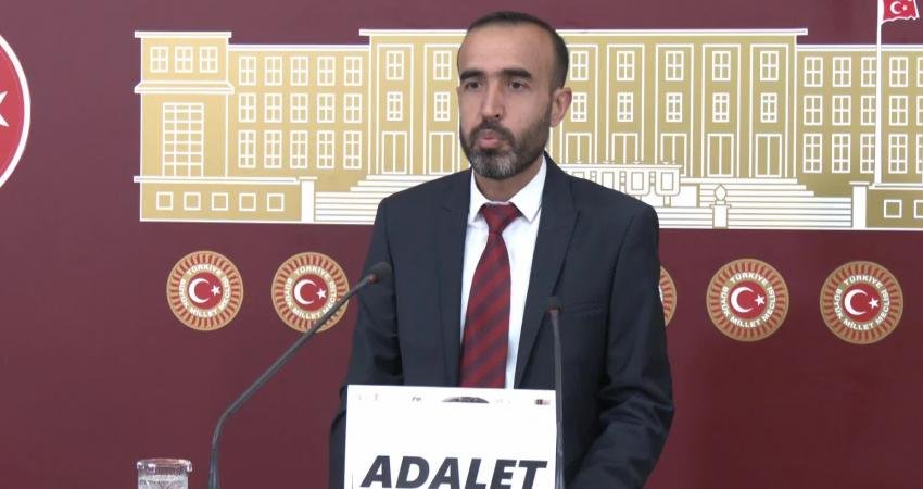 Yeşil Sol Parti Şanlıurfa Milletvekili Ferit Şenyaşar, Şanlıurfa’da bir medreseye