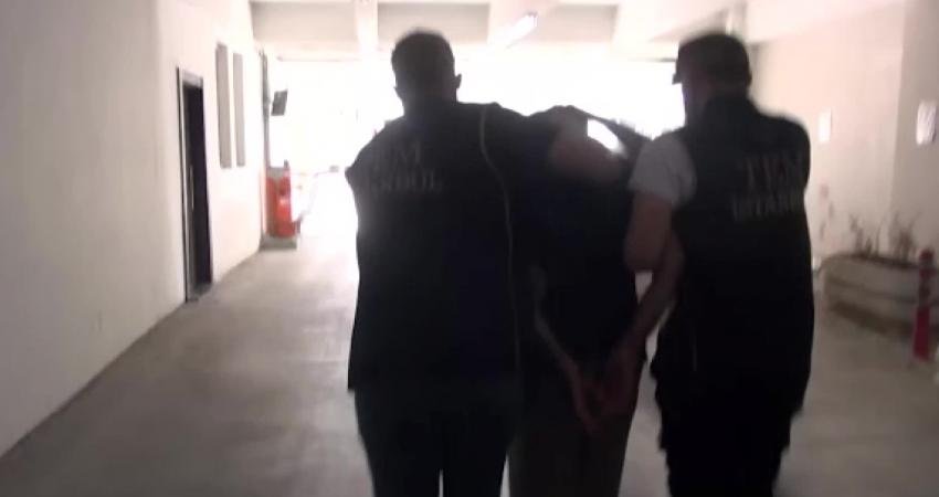 İstanbul Emniyet Müdürlüğü, silahlı terör örgütü FETÖ'ne üye olmak ve