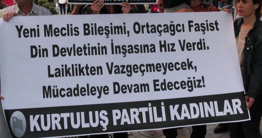 Halkın Kurtuluş Partisi (HKP) üyesi kadınlar, toplumsal cinsiyet eşitliği ve