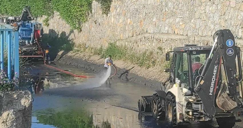İSKİ’den Tugay Deresi ile İlgili Açıklama: Bu Yıl İçinde 3 Kez Temizlik Gerçekleştirilmiş, Son Temizlik 26 Mayıs Tarihinde Tamamlanmıştır İstanbul Su ve Kanalizasyon İdaresi (İSKİ), bazı bazın yayın organları