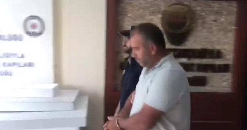 İstanbul Hadımköy Gişeleri'nde durdurulan 2 araçta yapılan aramada 18 kaçak