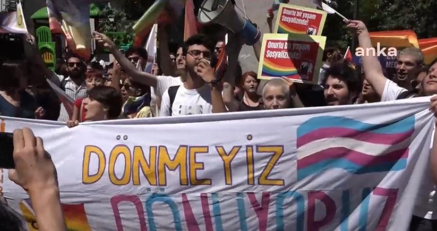 İstanbul Valisi Davut Gül, polisin müdahale ettiği 21’inci LGBTİ+ Onur