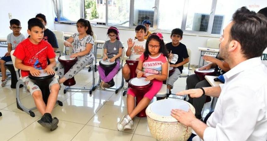 İzmir Büyükşehir Belediye Başkanı Tunç Soyer’in kentsel olanaklara erişimi kısıtlı