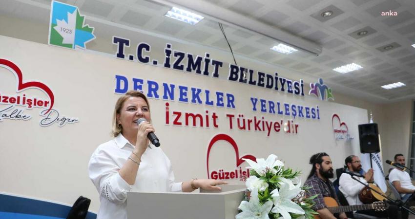 İzmit Belediye Başkanı Fatma Kaplan Hürriyet, Dernekler Yerleşkesi'nde gençlerle buluştu.