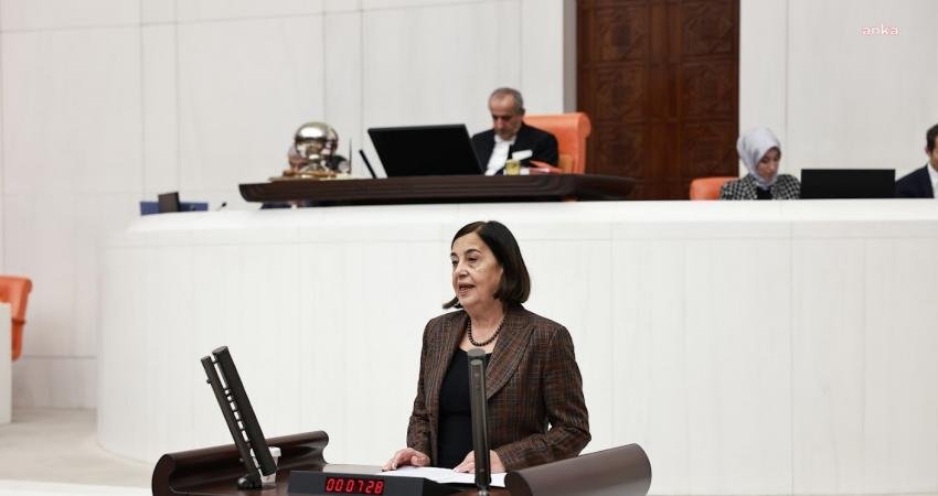 Jale Nur Süllü’den Bakan Fidan’a “2017’de Yüzde 6,5 Olan Schengen Vize Ret Kararları 2023’de 8 Kat Artarak Yüzde 50’lere Kadar Çıktı. Artışın Nedenleri Nedir?” CHP Eskişehir Milletvekili Jale Nur Süllü, Schengen vizesiyle ilgili yaşanan