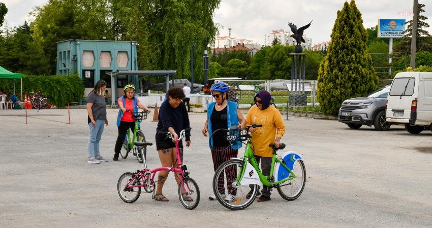 Tepebaşı Belediyesi ile Zincir Kıran Kadınlar Derneği iş birliği ile