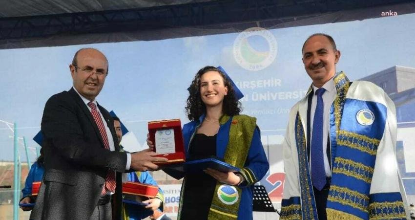 Kırşehir Belediye Başkanı Selahattin Ekicioğlu, dün CHP Kırşehir Milletvekili Metin
