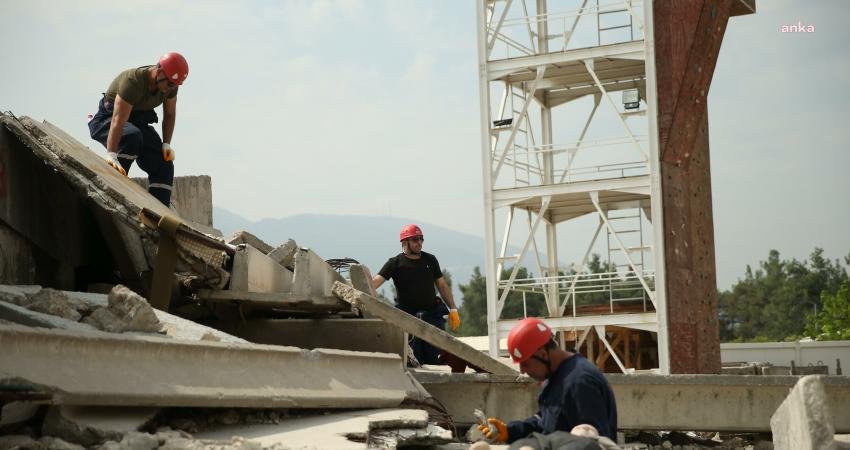 Konak Arama Kurtarma Merkezi Eğitimlere Başladı Konak Belediyesi Sivil Savunma Uzmanlığı Birimi bünyesinde kurulan Konak Arama