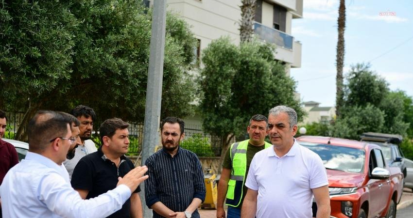 Konyaaltı Belediye Başkanı Semih Esen, ilçenin birçok yerinde devam eden