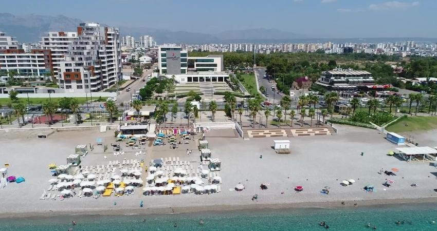 Konyaaltı Belediyesi’nde yollardaki aksaklıklar, çukurlar ve bozuk kaldırımlar yapay zeka