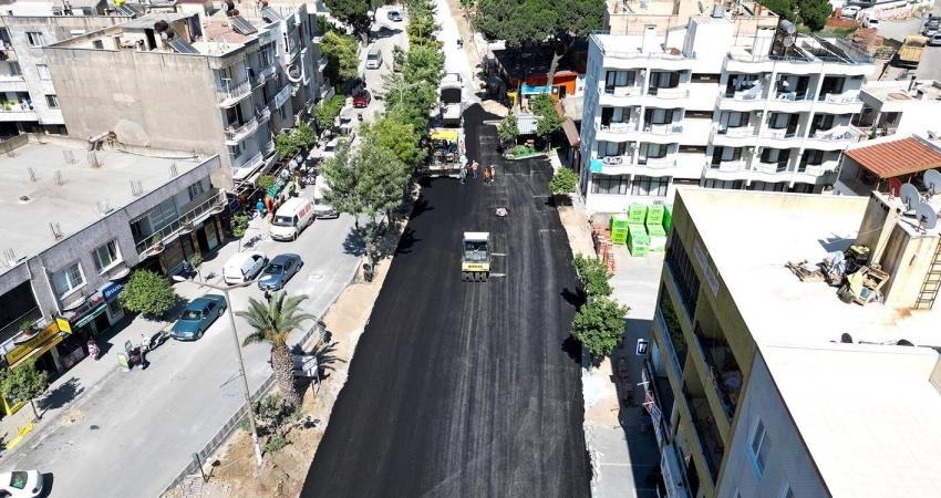 Kuşadası Belediyesi, altyapı yenileme çalışmalarının tamamlanmasının ardından Davutlar Mahallesi’nde başlattığı