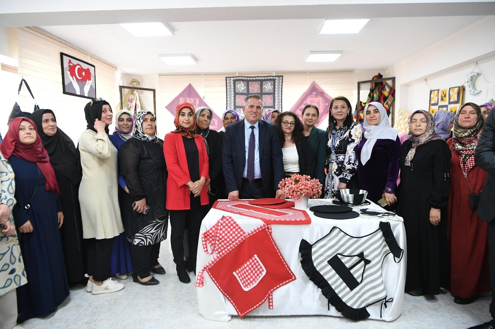 Mamak Belediyesi Neşet Ertaş ve Laika Akbilek Aile Merkezlerinde yıl